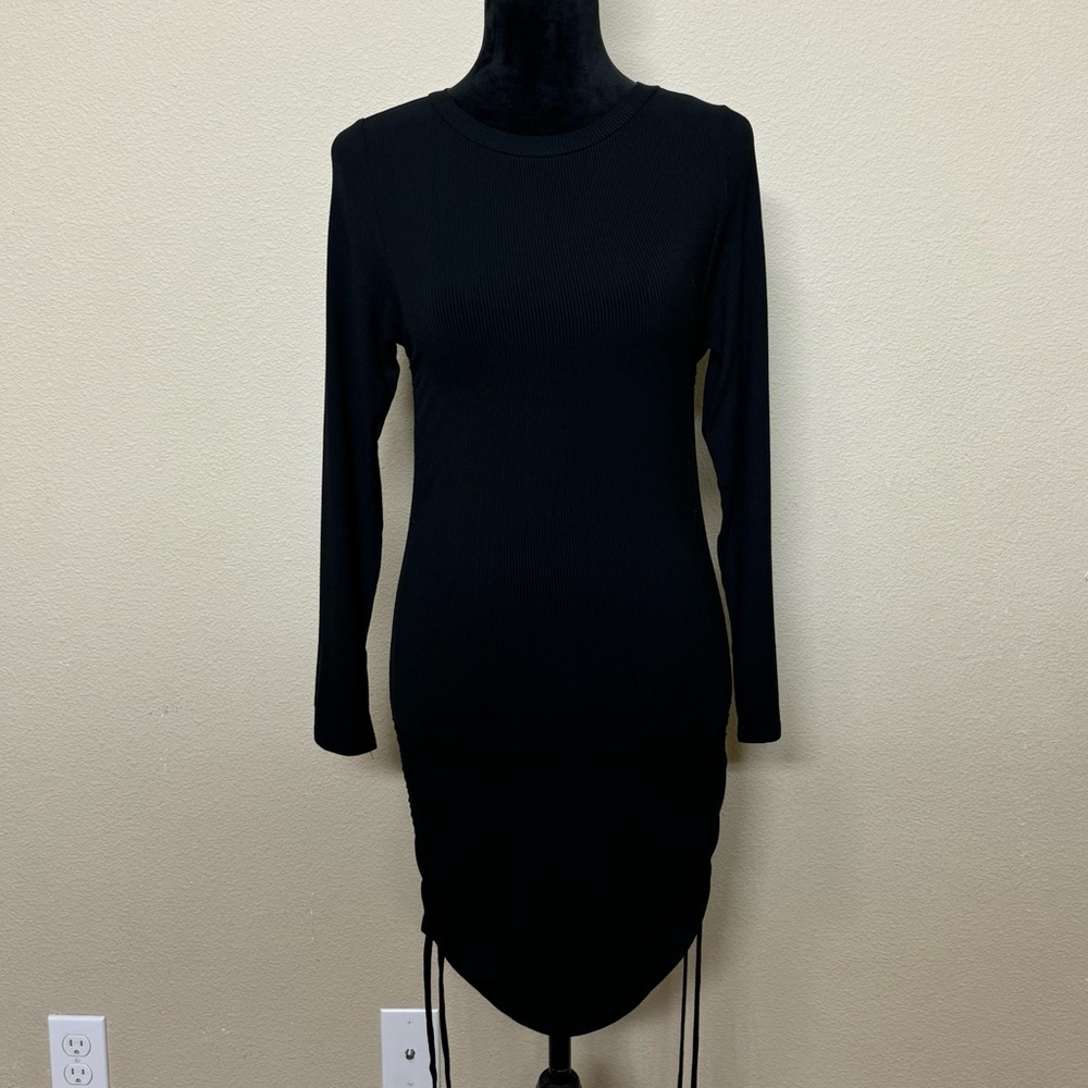 BB Dakota dress women medium long sleeve crewneck ruched sides bodycon black